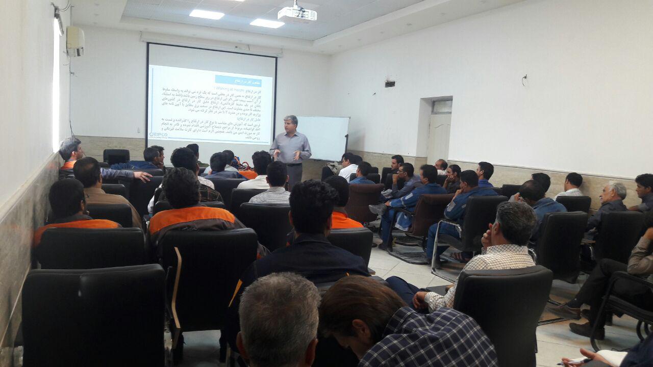 امداد و نجات از روی پایه، ایمنی برق، تجهیزات ایمنی