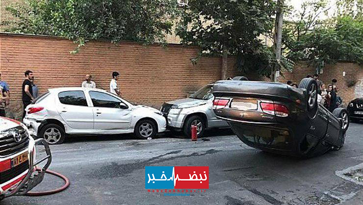 حادثه ای عجیب برای خودروی لاکچری در محله لاکچری نشین تهران+ عکس 1 photo 2019 08 03 19 43 56